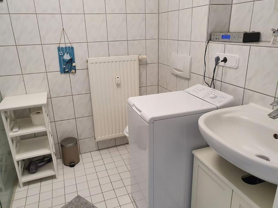 Ferienwohnung Direkt Am Kurpark Mit Gradierwerk Solestadt Bad Durrenberg Exterior photo